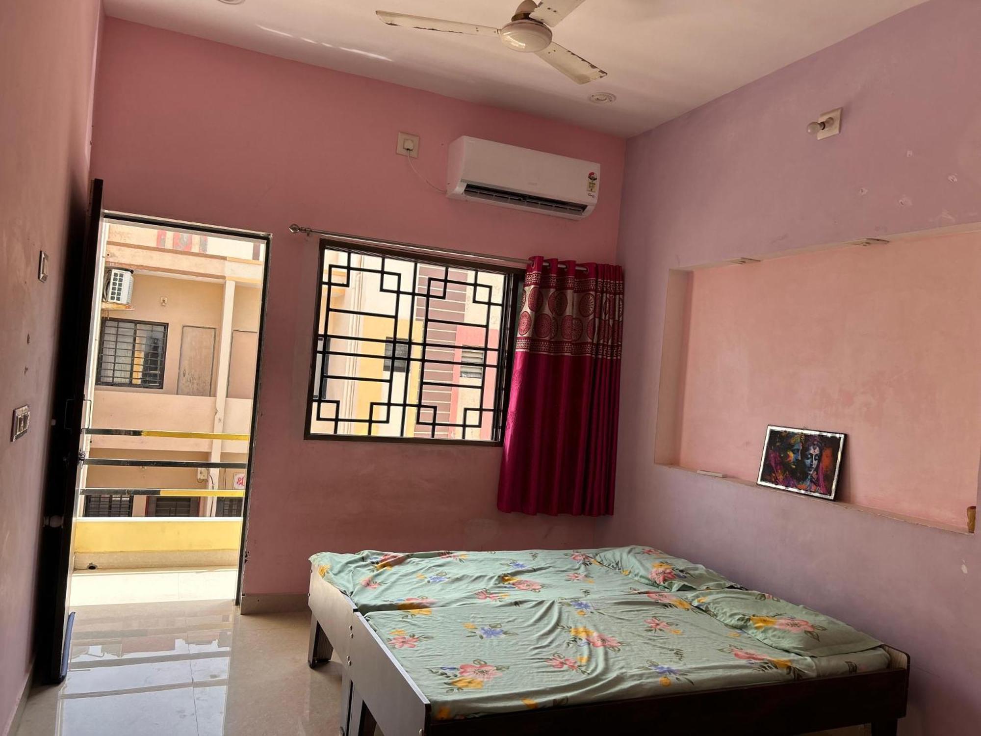 Dwarka Home Stay Camera foto