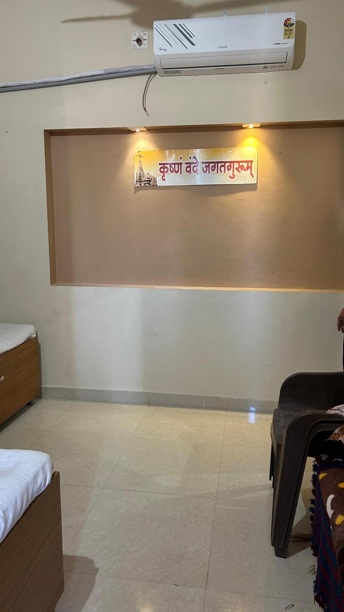 Dwarka Home Stay Esterno foto